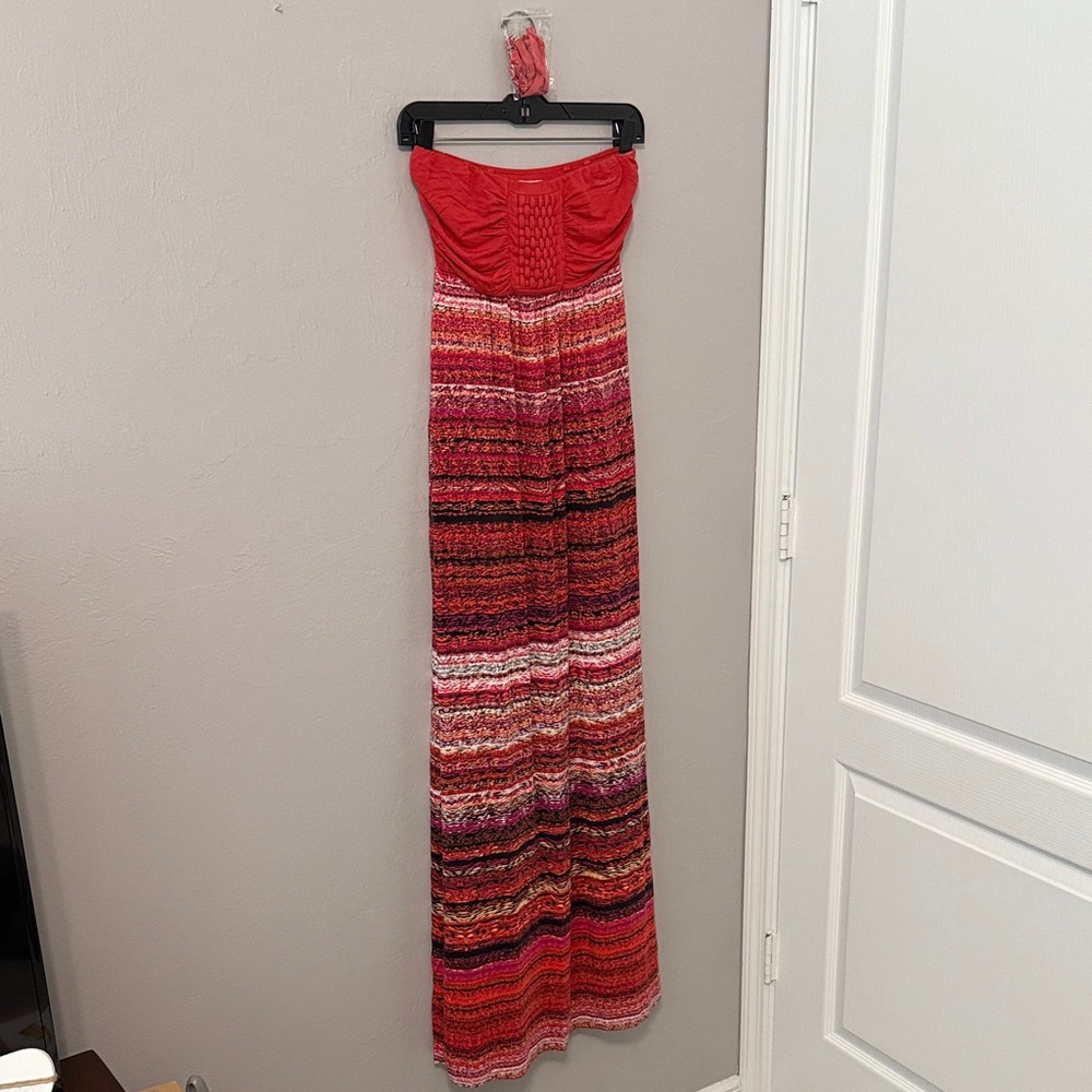 Soma Strapless Maxi Dress with pockets and attachable straps.